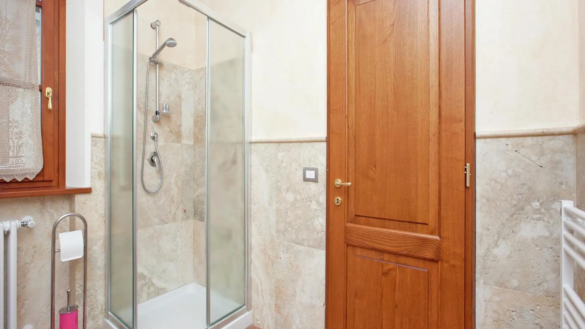 Luxurious Apartment In Lucignano With Views