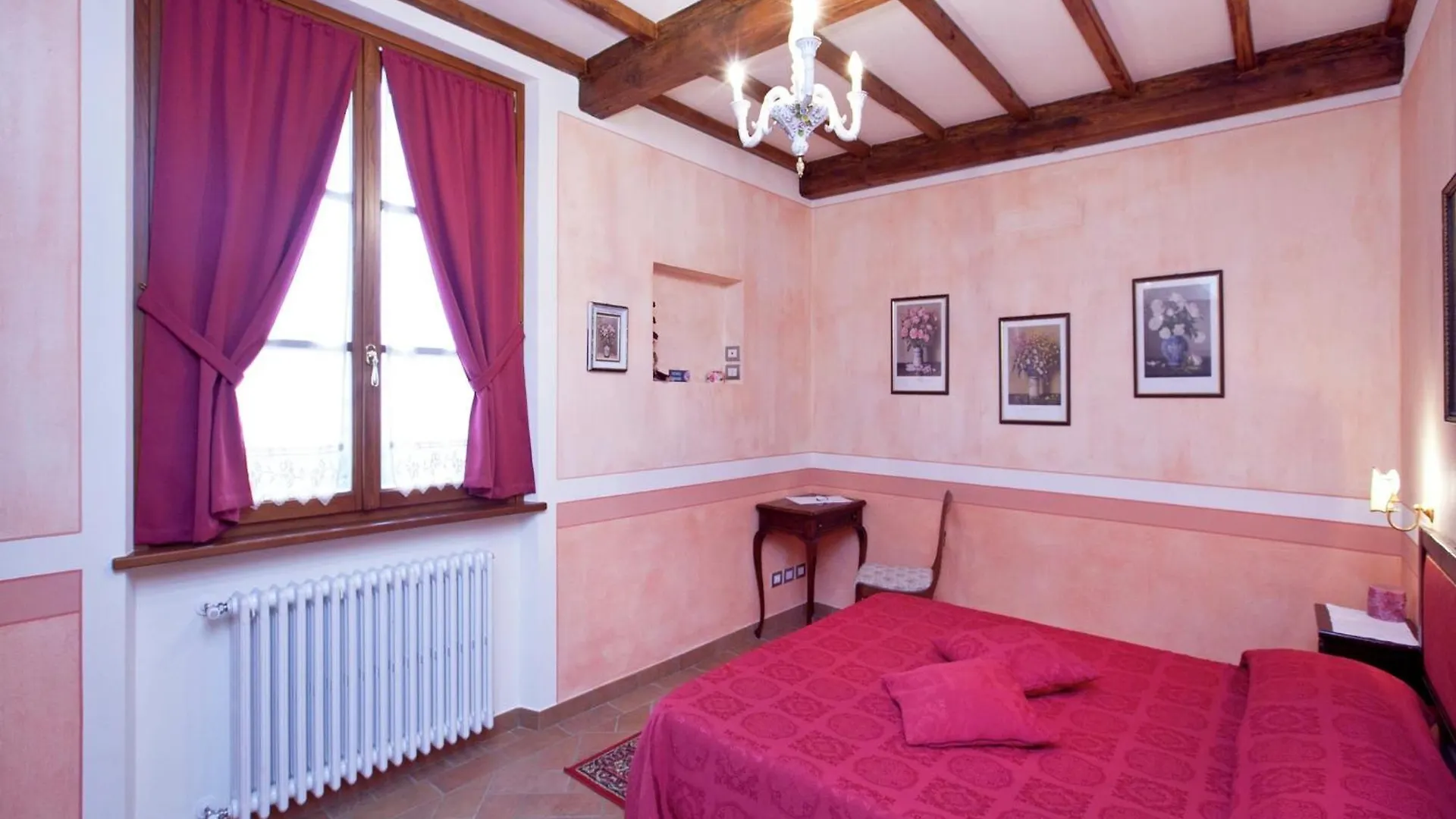 Holiday home Luxurious Apartment In Lucignano With Views
