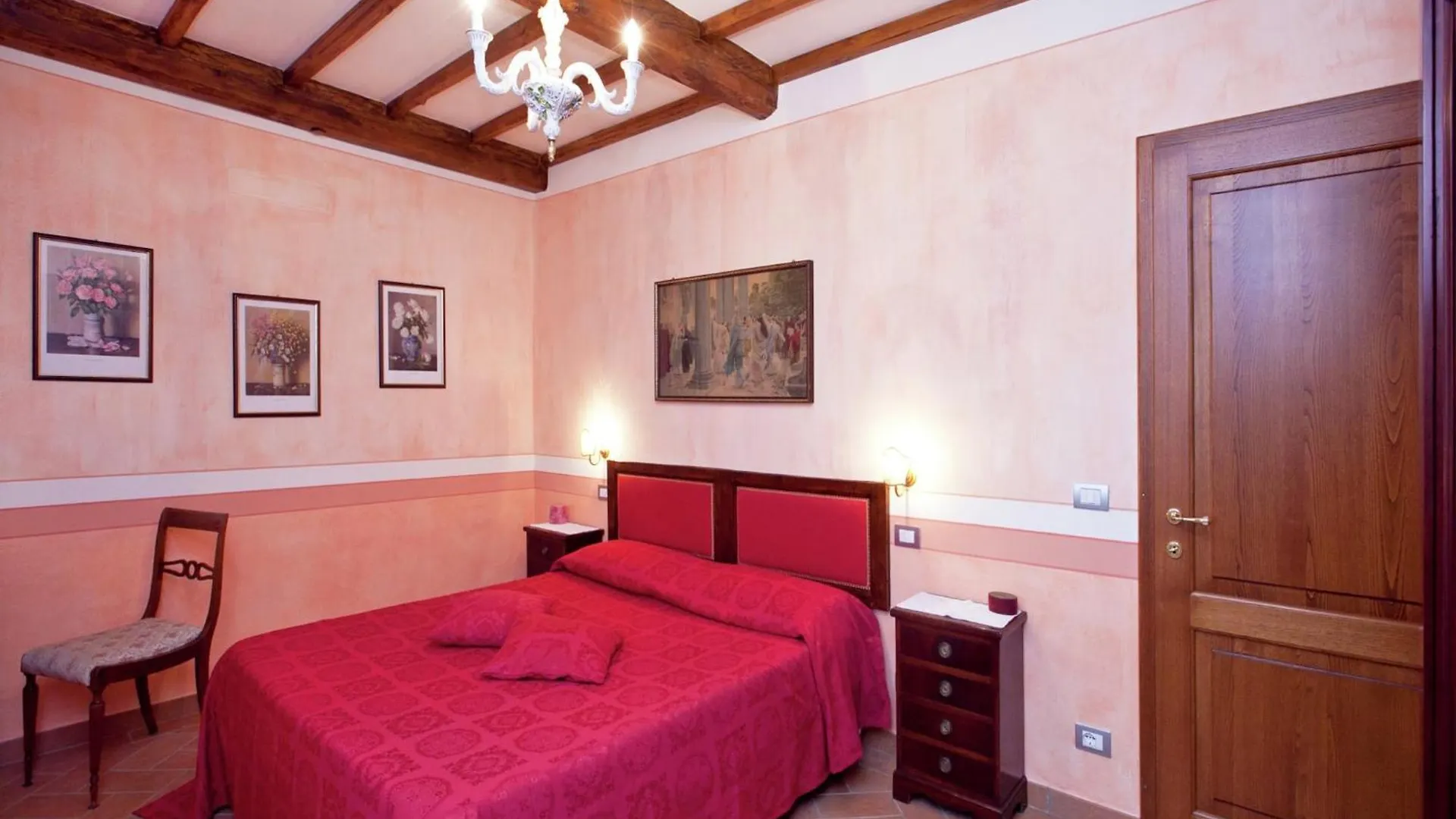 Luxurious Apartment In Lucignano With Views
