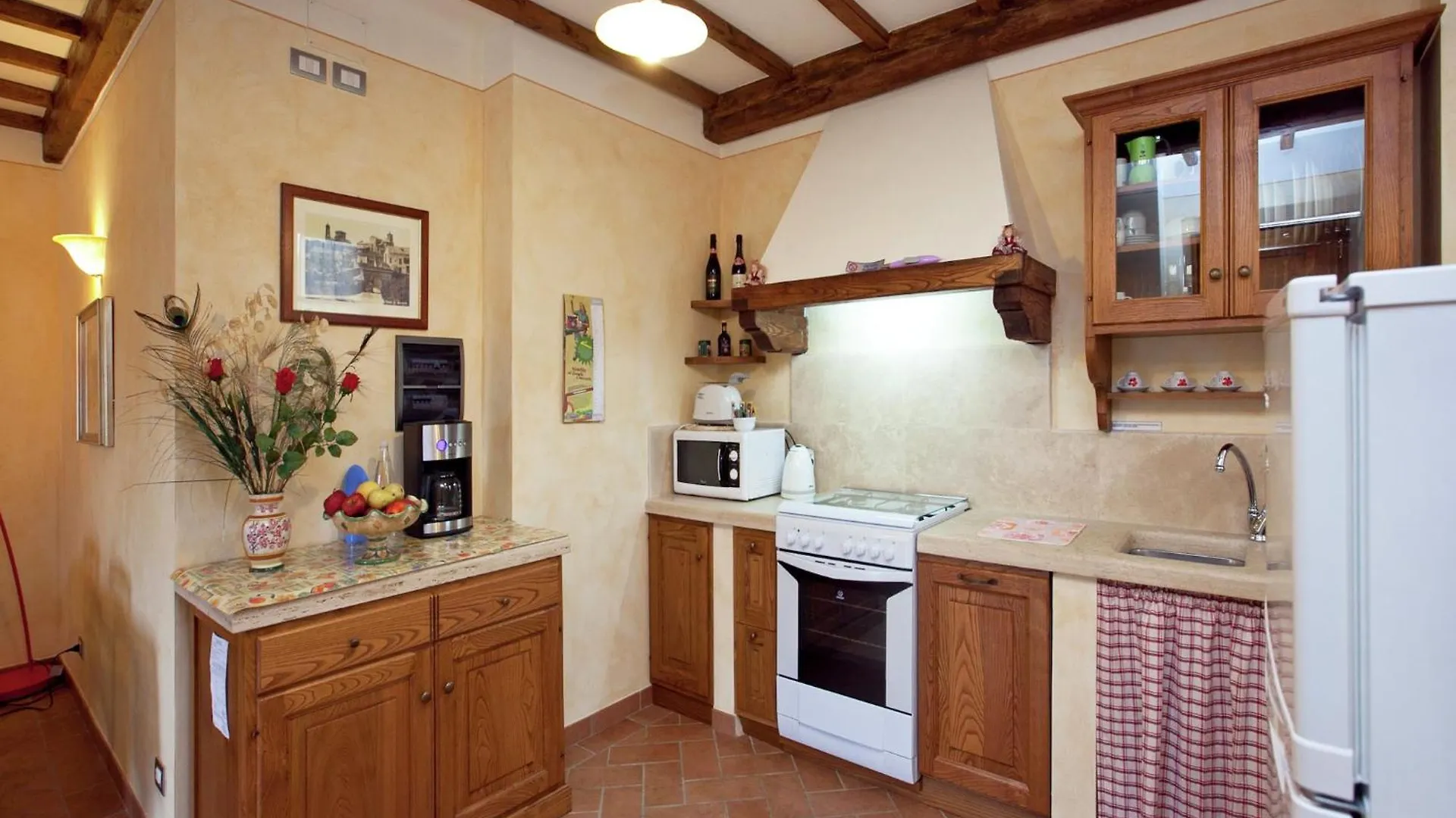 Luxurious Apartment In Lucignano With Views Holiday home
