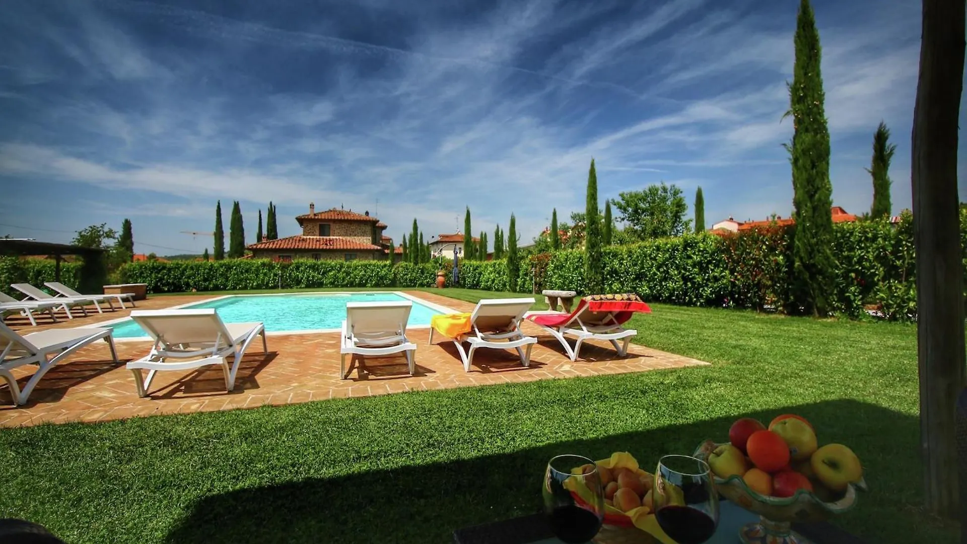 Luxurious Apartment In Lucignano With Views 0*,