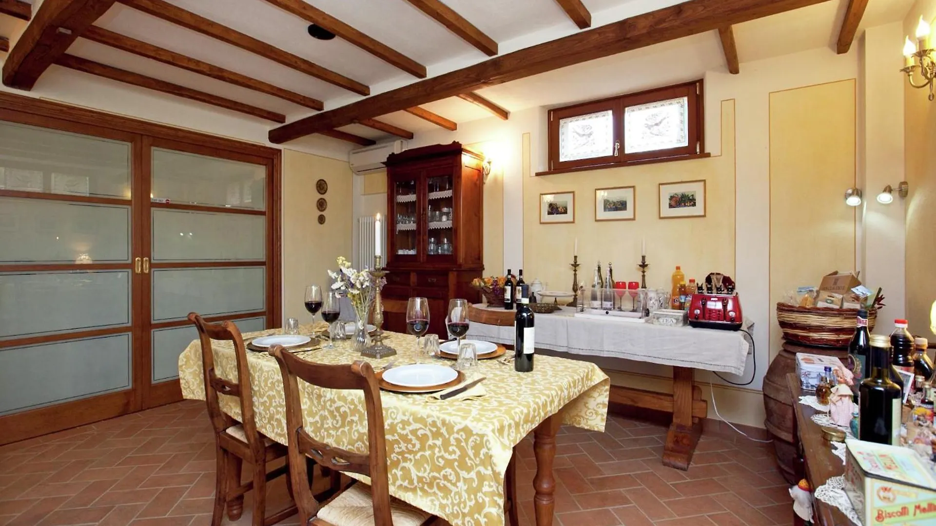 Luxurious Apartment In Lucignano With Views Holiday home