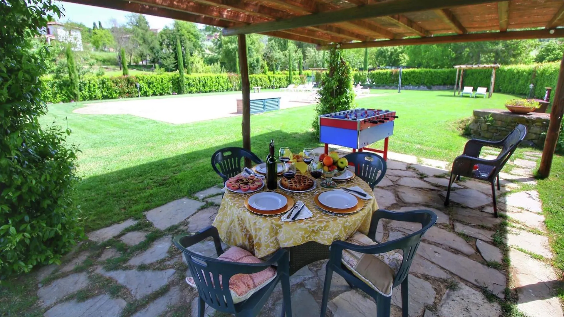 Holiday home Luxurious Apartment In Lucignano With Views Italy