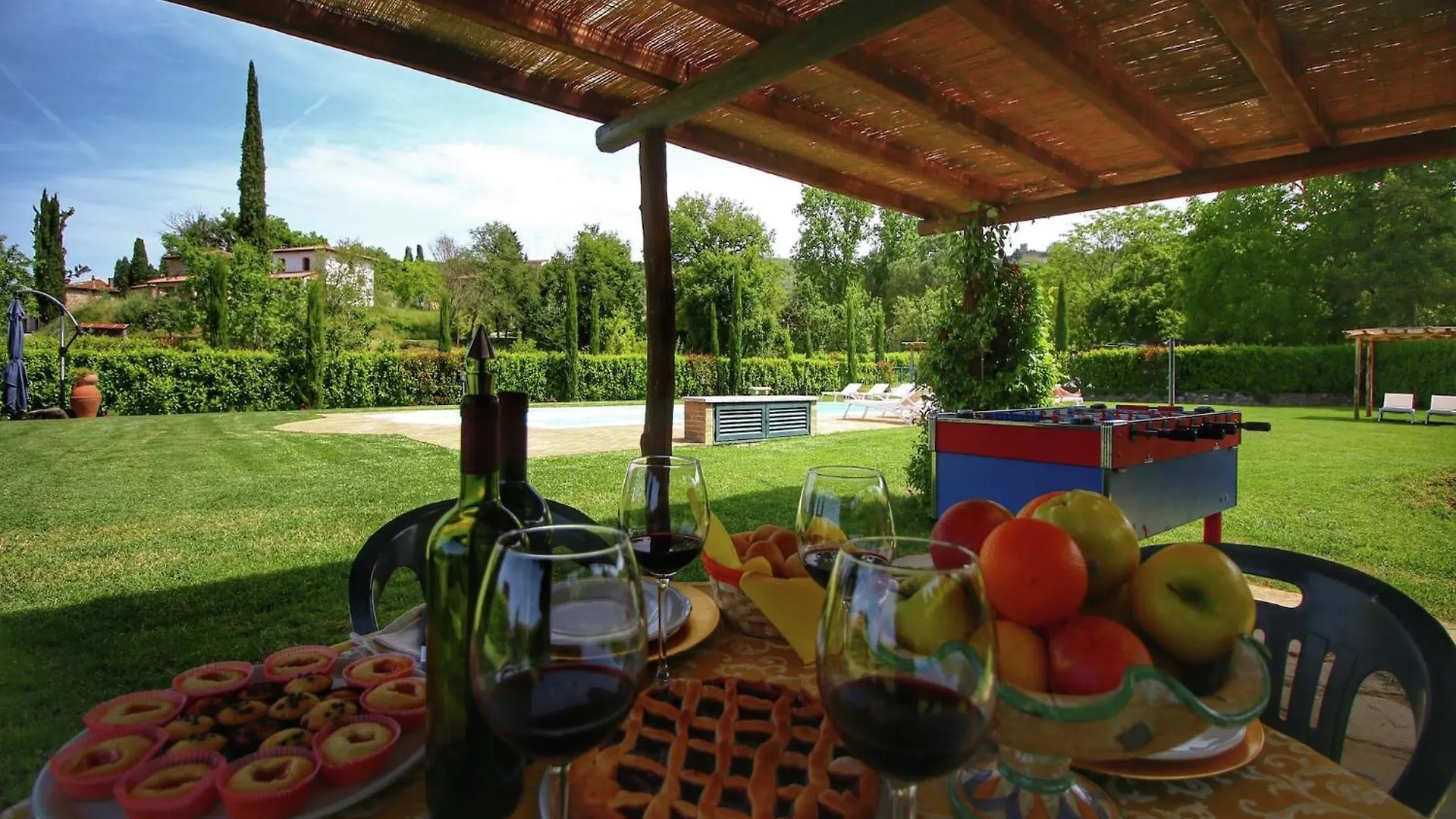 Luxurious Apartment In Lucignano With Views Italy