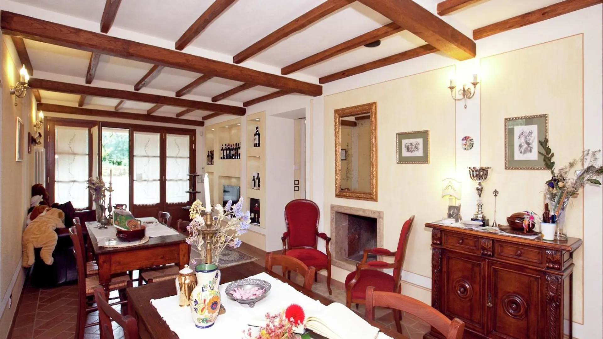 Luxurious Apartment In Lucignano With Views 0*,  Italy