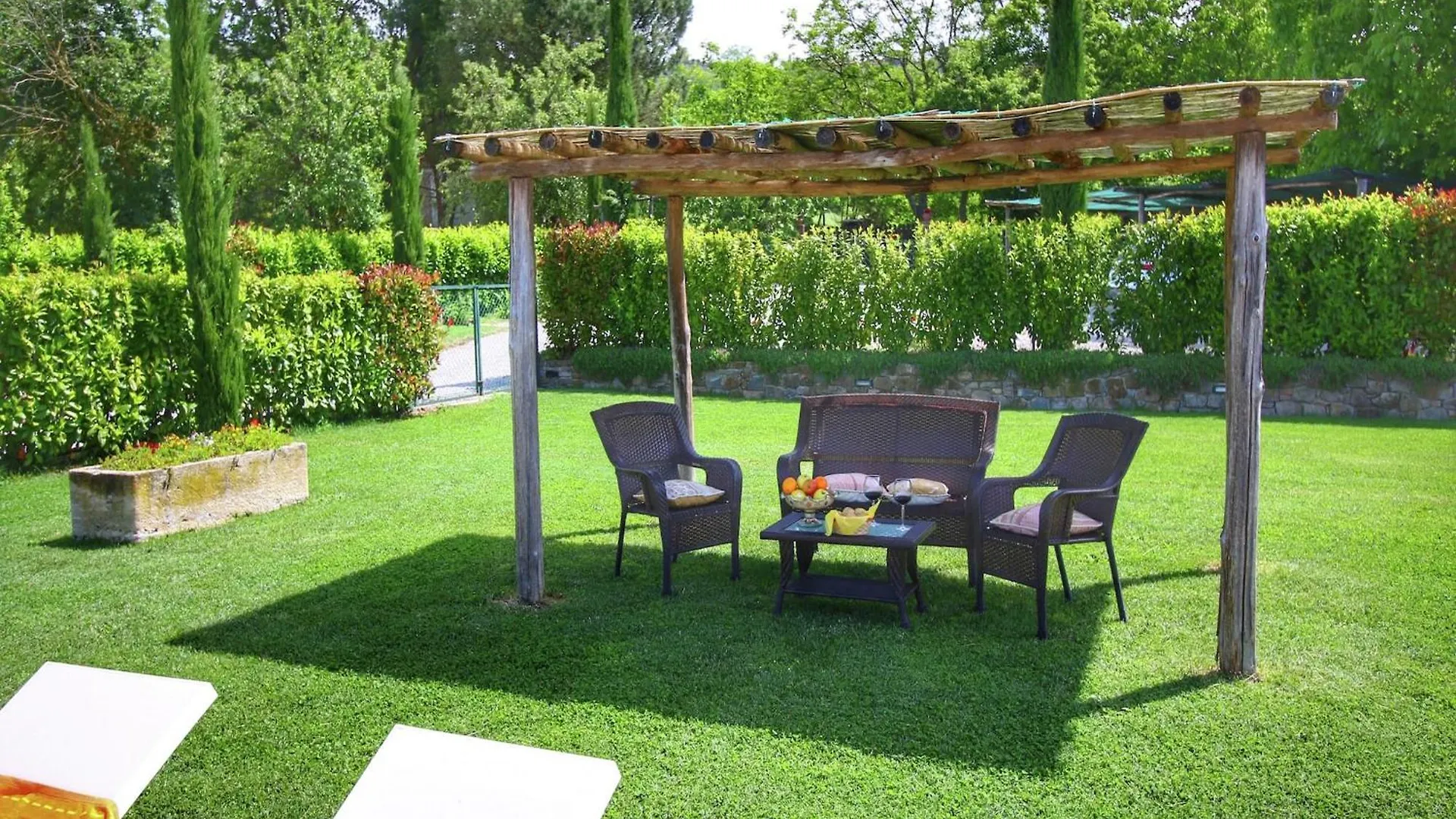 Luxurious Apartment In Lucignano With Views
